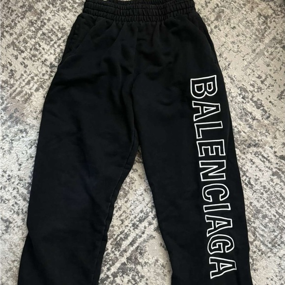 BALENCIAGA EMBROIDERED SWEATS - Picture 2 of 2